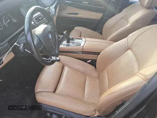 2013 BMW 7 Series 740Li with VIN WBAYE4C57DDW22531, listed as a Copart auction lot 81522614 with 174,441 mi miles and Clean title. Bid and sale history available at DreamBid. Image 7.