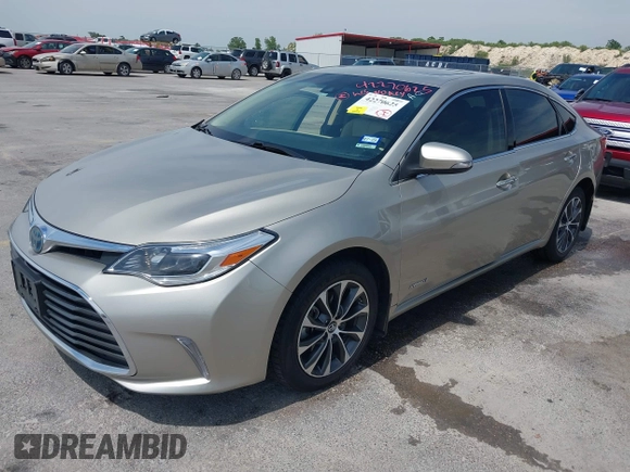 2018 Toyota Avalon Hybrid XLE Plus z VIN 4T1BD1EB5JU060570, wystawiony jako IAAI lot #42270625 z przebiegiem 100 010 mil mil oraz . Historia ofert i sprzedaży dostępna na DreamBid. Obrazek 18.