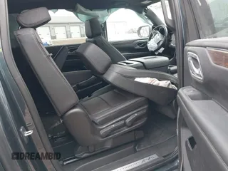 2021 Chevrolet Suburban High Country with VIN 1GNSKGKL9MR184740, listed as a IAAI auction lot 41509373 with 67,979 mi miles. Bid and sale history available at carsss.com. Image 8.