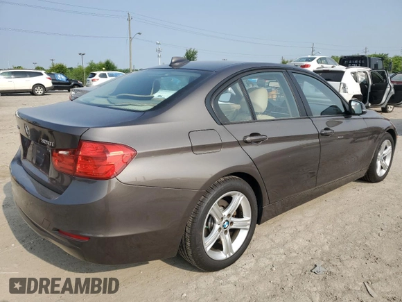 2014 BMW 3 Series 320i xDrive с VIN WBA3C3C58EPV90764, выставлен на аукционе Copart как лот 59424895 с пробегом 116 054 миль миль и Списание • Salvage title. История ставок и продаж доступна на DreamBid. Изображение 3.