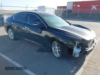 2012 Nissan Maxima SV z VIN 1N4AA5AP6CC829092, wystawiony jako IAAI lot #41961980 z przebiegiem 143 502 mil mil oraz . Historia ofert i sprzedaży dostępna na DreamBid. Obrazek 1.