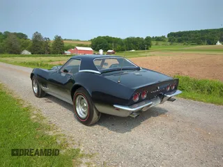 1968 Chevrolet Corvette z VIN 194678S400179, wystawiony jako Copart lot #59694455 z przebiegiem 23 679 mil mil oraz Czysty tytuł • Clean title. Historia ofert i sprzedaży dostępna na DreamBid. Obrazek 3.