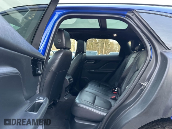 2020 Jaguar F-Pace 25t Premium z VIN SADCJ2FX7LA633057, wystawiony jako IAAI lot #41808796 z przebiegiem 145 537 mil mil oraz . Historia ofert i sprzedaży dostępna na DreamBid. Obrazek 8.