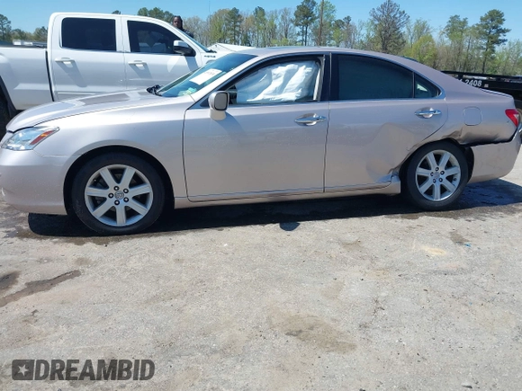2008 Lexus ES 350 with VIN JTHBJ46G082176501, listed as a IAAI auction lot 41997839 with 209,815 mi miles. Bid and sale history available at carsss.com. Image 14.