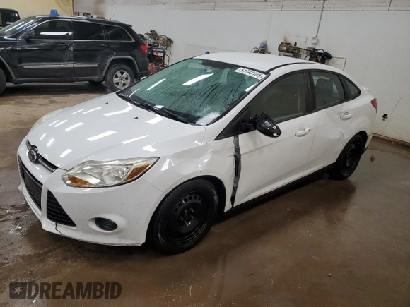 2014 Ford Focus SE with VIN 1FADP3F2XEL351680, listed as a Copart auction lot 51743105 with 131,797 mi miles and Clean Title. Bid and sale history available at carsss.com. Image 1.