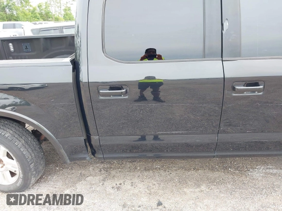 2015 Ford F-150 XLT с VIN 1FTEW1EG8FFC65948, выставлен на аукционе IAAI как лот 42591624 с пробегом 162 027 миль миль и . История ставок и продаж доступна на DreamBid. Изображение 18.