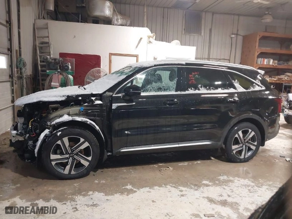 2022 Kia Sorento Plug-In Hybrid SX with VIN KNDRJDLH9N5114845, listed as a IAAI auction lot 41172297 with 54,390 mi miles. Bid and sale history available at carsss.com. Image 14.