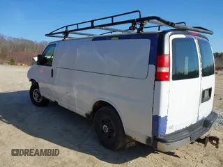 2007 GMC Savana Cargo with VIN 1GTGG25V771121736, listed as a IAAI auction lot 41805051 with 256,805 mi miles. Bid and sale history available at carsss.com. Image 3.