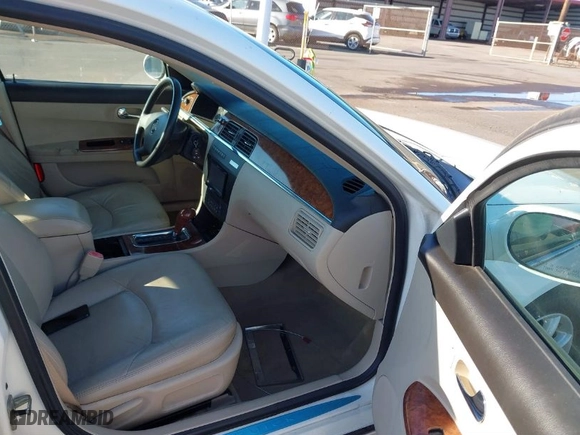 2005 Buick LaCrosse CXS with VIN 2G4WE537351318932, listed as a IAAI auction lot 41614057 with 62,958 mi miles. Bid and sale history available at carsss.com. Image 5.