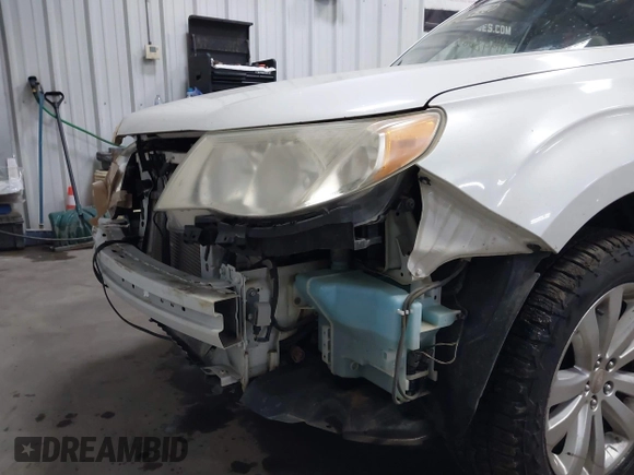 2011 Subaru Forester 2.5X Premium with VIN JF2SHACC1BH704341, listed as a IAAI auction lot 41448865 with 172,907 mi miles. Bid and sale history available at carsss.com. Image 13.