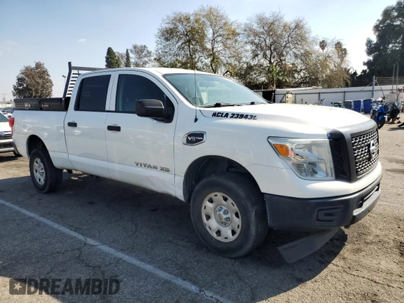 2017 Nissan Titan with VIN 1N6AA1F10HN501280, listed as a Copart auction lot 43782625 with 217,906 mi miles and Clean title. Bid and sale history available at DreamBid. Image 4.