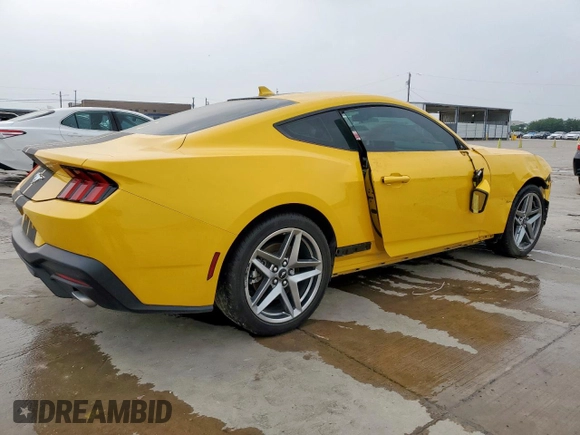 2024 Ford Mustang EcoBoost z VIN 1FA6P8TH1R5136181, wystawiony jako Copart lot #55121845 z przebiegiem 17 396 mil mil oraz Czysty tytuł • Clean title. Historia ofert i sprzedaży dostępna na DreamBid. Obrazek 3.