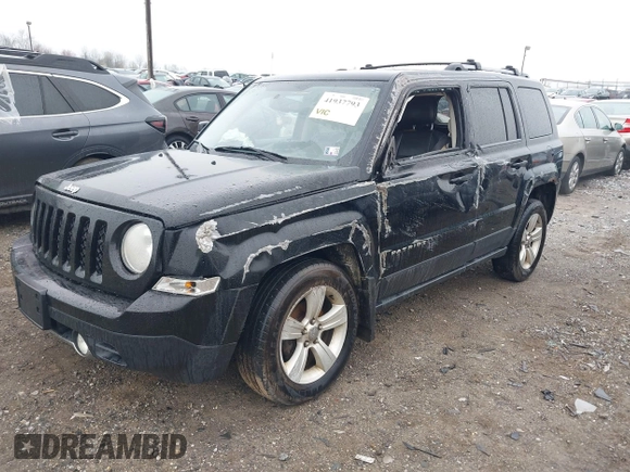 2014 Jeep Patriot Limited with VIN 1C4NJRCBXED503572, listed as a IAAI auction lot 41937793 with 112,015 mi miles. Bid and sale history available at carsss.com. Image 2.