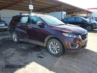 2017 Kia Sorento LX with VIN 5XYPGDA34HG303587, listed as a IAAI auction lot 41562875 with 93,132 mi miles. Bid and sale history available at carsss.com. Image 1.