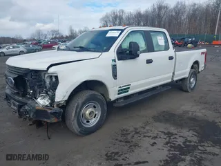 2019 Ford Super Duty F-250 SRW XL with VIN 1FT7W2BT8KEC57512, listed as a IAAI auction lot 41426570 with 72,401 mi miles. Bid and sale history available at carsss.com. Image 17.