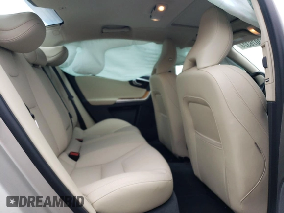 2018 Volvo S60 Inscription Platinum with VIN LYV402TM4JB165792, listed as a Copart auction lot 63076324 with 20,033 mi miles and Salvage Title. Bid and sale history available at carsss.com. Image 10.