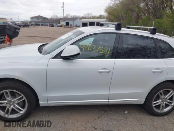 2015 Audi Q5 Premium Plus with VIN WA1LFAFP2FA116626, listed as a IAAI auction lot 42037581 with 113,038 mi miles. Bid and sale history available at carsss.com. Image 14.