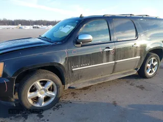 2010 Chevrolet Suburban LTZ with VIN 1GNUKKE3XAR142743, listed as a IAAI auction lot 41413380 with 236,384 mi miles. Bid and sale history available at carsss.com. Image 17.
