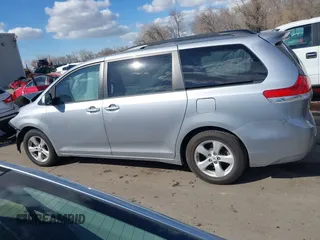 2012 Toyota Sienna LE AAS with VIN 5TDKK3DC1CS264239, listed as a IAAI auction lot 41839022 with 221,769 mi miles. Bid and sale history available at carsss.com. Image 14.