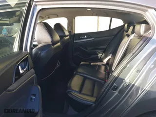 2018 Nissan Maxima SL with VIN 1N4AA6AP0JC363808, listed as a IAAI auction lot 41231430 with 142,955 mi miles. Bid and sale history available at carsss.com. Image 8.