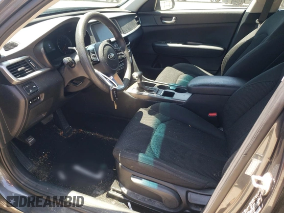 2020 Kia Optima LX z VIN 5XXGT4L38LG384583, wystawiony jako Copart lot #61817765 z przebiegiem 120 968 mil mil oraz Szkoda całkowita • Salvage title. Historia ofert i sprzedaży dostępna na DreamBid. Obrazek 7.