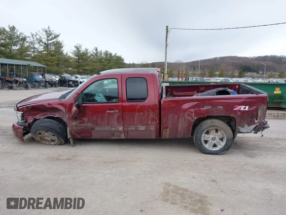 2013 Chevrolet Silverado 1500 LT with VIN 1GCRKSE72DZ273042, listed as a IAAI auction lot 41485356 with 179,279 mi miles and . Bid and sale history available at DreamBid. Image 14.