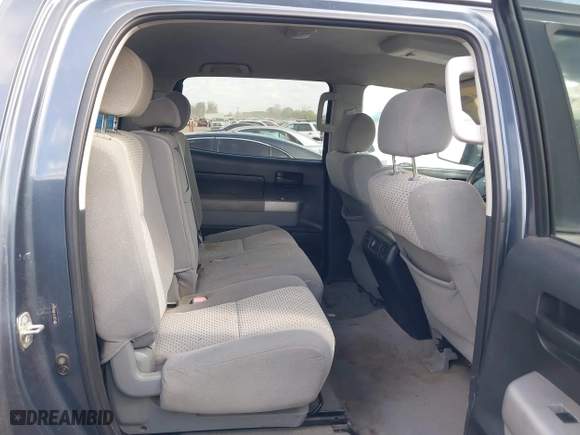 2007 Toyota Tundra SR5 with VIN 5TBET54107S456402, listed as a IAAI auction lot 41828151 with 104,672 mi miles. Bid and sale history available at carsss.com. Image 8.