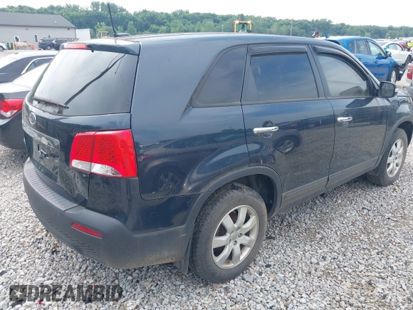 2013 Kia Sorento LX с VIN 5XYKT4A14DG338676, выставлен на аукционе IAAI как лот 42795915 с пробегом 138 457 миль миль и . История ставок и продаж доступна на DreamBid. Изображение 4.