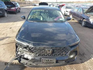 2024 Honda Accord Touring z VIN 1HGCY2F89RA044442, wystawiony jako IAAI lot #41000633 z przebiegiem 17 974 mil mil oraz . Historia ofert i sprzedaży dostępna na DreamBid. Obrazek 12.