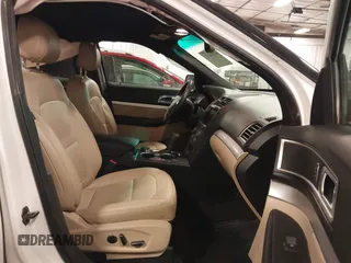 2016 Ford Explorer XLT z VIN 1FM5K8D88GGC51392, wystawiony jako IAAI lot #41874717 z przebiegiem 106 705 mil mil oraz . Historia ofert i sprzedaży dostępna na DreamBid. Obrazek 5.