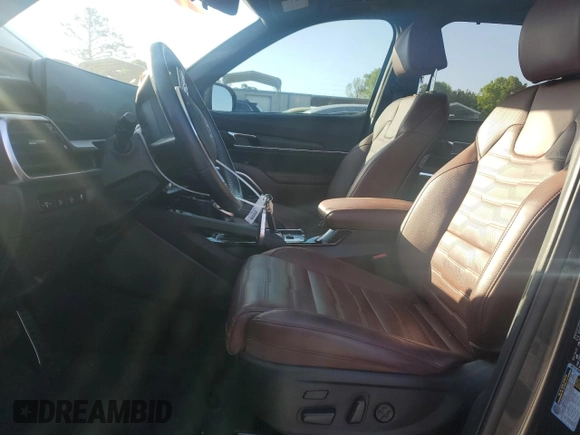 2024 Kia Telluride SX X-Pro z VIN 5XYP5DGC1RG447211, wystawiony jako Copart lot #52499645 z przebiegiem 15 229 mil mil oraz Szkody całkowita. Historia ofert i sprzedaży dostępna na DreamBid. Obrazek 7.