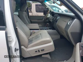 2010 Ford Expedition Limited z VIN 1FMJU2A55AEB44514, wystawiony jako IAAI lot #42226997 z przebiegiem 186 810 mil mil oraz . Historia ofert i sprzedaży dostępna na DreamBid. Obrazek 5.