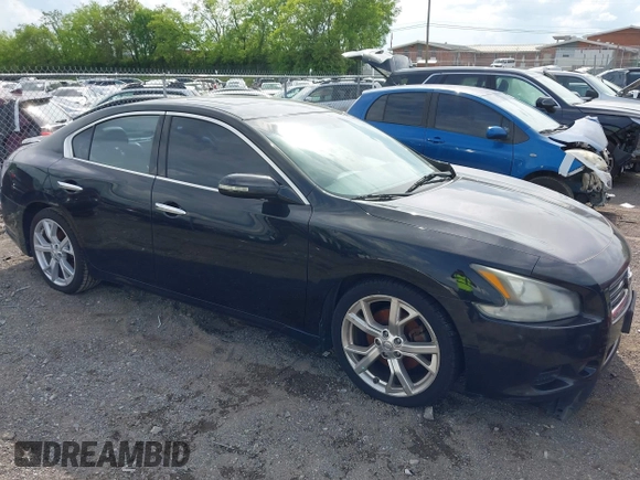 2012 Nissan Maxima SV z VIN 1N4AA5AP1CC858600, wystawiony jako IAAI lot #42110205 z przebiegiem 196 976 mil mil oraz . Historia ofert i sprzedaży dostępna na DreamBid. Obrazek 1.