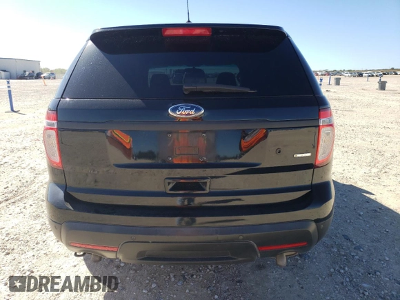 2014 Ford Utility Police Interceptor with VIN 1FM5K8AR4EGC13927, listed as a Copart auction lot 80695424 with 176,680 mi miles and Salvage Title. Bid and sale history available at carsss.com. Image 6.