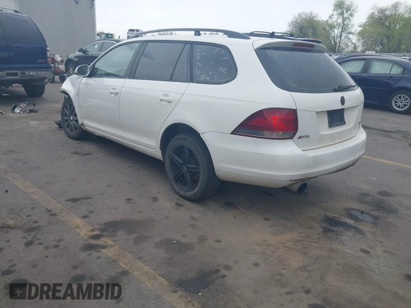2010 Volkswagen Jetta TDI with VIN 3VWPL7AJ9AM662094, listed as a IAAI auction lot 42034372 with 287,463 mi miles and . Bid and sale history available at DreamBid. Image 3.