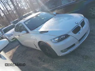 2008 BMW 3 Series 328i with VIN WBAWB335X8P134687, listed as a IAAI auction lot 41605500 with 221,820 mi miles. Bid and sale history available at carsss.com. Image 1.