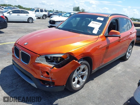 2013 BMW X1 28i z VIN WBAVM1C51DVW41056, wystawiony jako IAAI lot #40070143 z przebiegiem 152 657 mil mil oraz . Historia ofert i sprzedaży dostępna na DreamBid. Obrazek 6.
