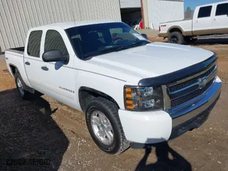 2008 Chevrolet Silverado 1500 LT w/1LT with VIN 3GCEK13J18G236402, listed as a IAAI auction lot 41659037 with 206,368 mi miles. Bid and sale history available at carsss.com. Image 1.