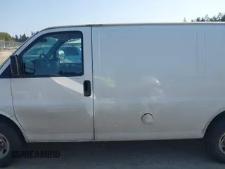 2014 Chevrolet Express Cargo z VIN 1GCWGFCA4E1212687, wystawiony jako IAAI lot #42108018 z przebiegiem 259 074 mil mil oraz . Historia ofert i sprzedaży dostępna na DreamBid. Obrazek 14.
