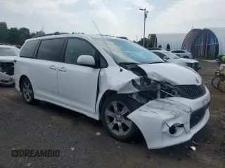 2013 Toyota Sienna SE с VIN 5TDXK3DC3DS315294, выставлен на аукционе Copart как лот 60732425 с пробегом 84 030 миль миль и Списание • Salvage title. История ставок и продаж доступна на DreamBid. Изображение 4.