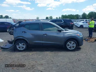 2020 Nissan Kicks S z VIN 3N1CP5BV3LL512442, wystawiony jako IAAI lot #42177986 z przebiegiem 34 574 mil mil oraz . Historia ofert i sprzedaży dostępna na DreamBid. Obrazek 14.