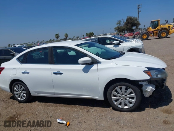 2018 Nissan Sentra S z VIN 3N1AB7AP6JY301076, wystawiony jako IAAI lot #42300529 z przebiegiem 117 730 mil mil oraz . Historia ofert i sprzedaży dostępna na DreamBid. Obrazek 13.