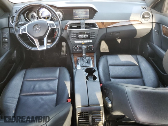 2013 Mercedes-Benz C 300 Sport с VIN WDDGF8AB1DG073490, выставлен на аукционе Copart как лот 54422695 с пробегом 99 047 миль миль и Списание • Salvage title. История ставок и продаж доступна на DreamBid. Изображение 8.