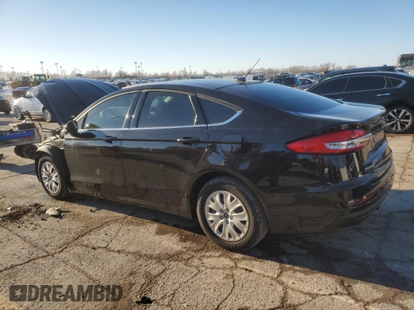 2019 Ford Fusion S with VIN 3FA6P0G79KR268479, listed as a Copart auction lot 88415935 with 91,258 mi miles and Salvage Title. Bid and sale history available at DreamBid. Image 2.