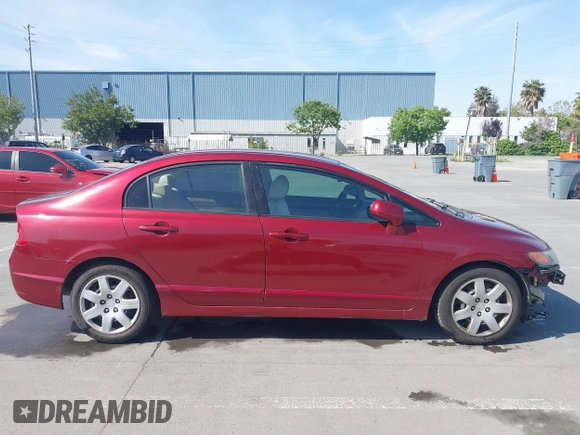 2008 Honda Civic LX z VIN 2HGFA16518H534553, wystawiony jako IAAI lot #42083382 z przebiegiem 159 786 mil mil oraz . Historia ofert i sprzedaży dostępna na DreamBid. Obrazek 14.