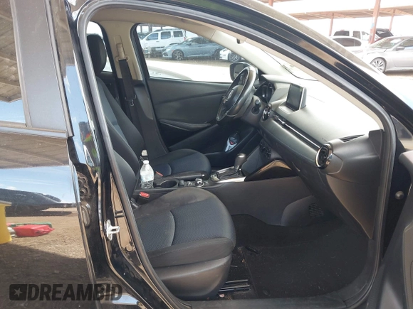 2016 Scion iA z VIN 3MYDLBZV2GY102744, wystawiony jako IAAI lot #42118048 z przebiegiem 128 772 mil mil oraz . Historia ofert i sprzedaży dostępna na DreamBid. Obrazek 5.