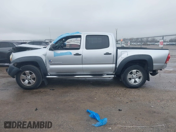 2008 Toyota Tacoma PreRunner with VIN 3TMJU62N78M064162, listed as a IAAI auction lot 41544142 with 195,525 mi miles. Bid and sale history available at carsss.com. Image 15.