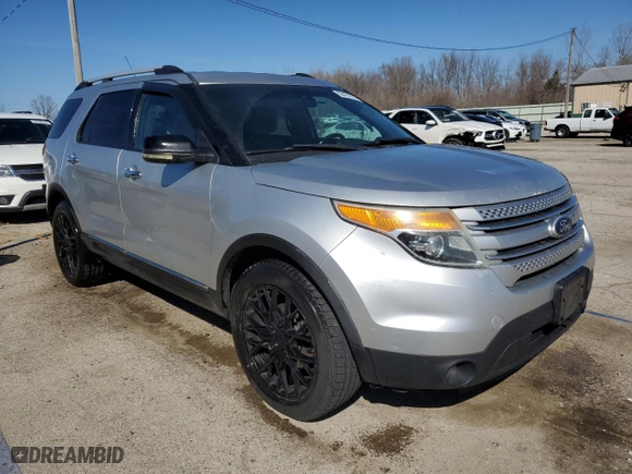 2011 Ford Explorer XLT with VIN 1FMHK8D81BGA03216, listed as a Copart auction lot 50421855 with 323,496 mi miles and Salvage Title. Bid and sale history available at carsss.com. Image 4.