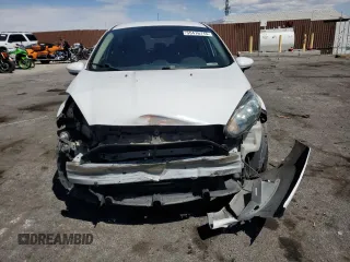2014 Ford Fiesta S z VIN 3FADP4TJ6EM177381, wystawiony jako Copart lot #55416715 z przebiegiem 125 062 mil mil oraz Szkoda całkowita • Salvage title. Historia ofert i sprzedaży dostępna na DreamBid. Obrazek 5.