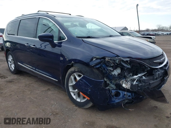 2018 Chrysler Pacifica Touring L with VIN 2C4RC1BG8JR271328, listed as a IAAI auction lot 41961546 with 84,740 mi miles and . Bid and sale history available at DreamBid. Image 1.